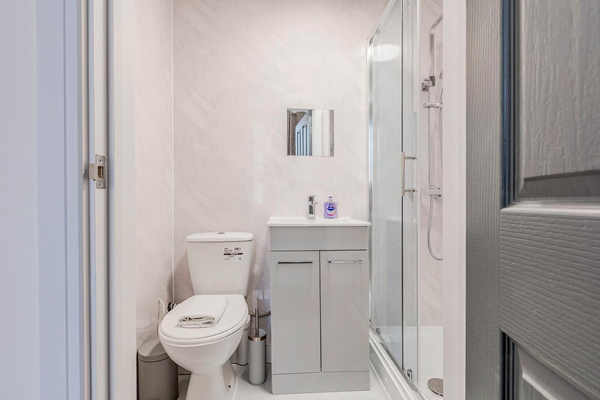 Large & Charming 5br House Near Kensington Olympia Apartamento Londres